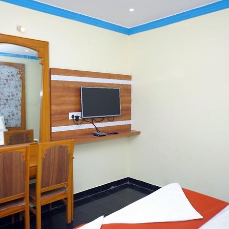 Hotel Aswini Grand Lodge Гунтур Экстерьер фото